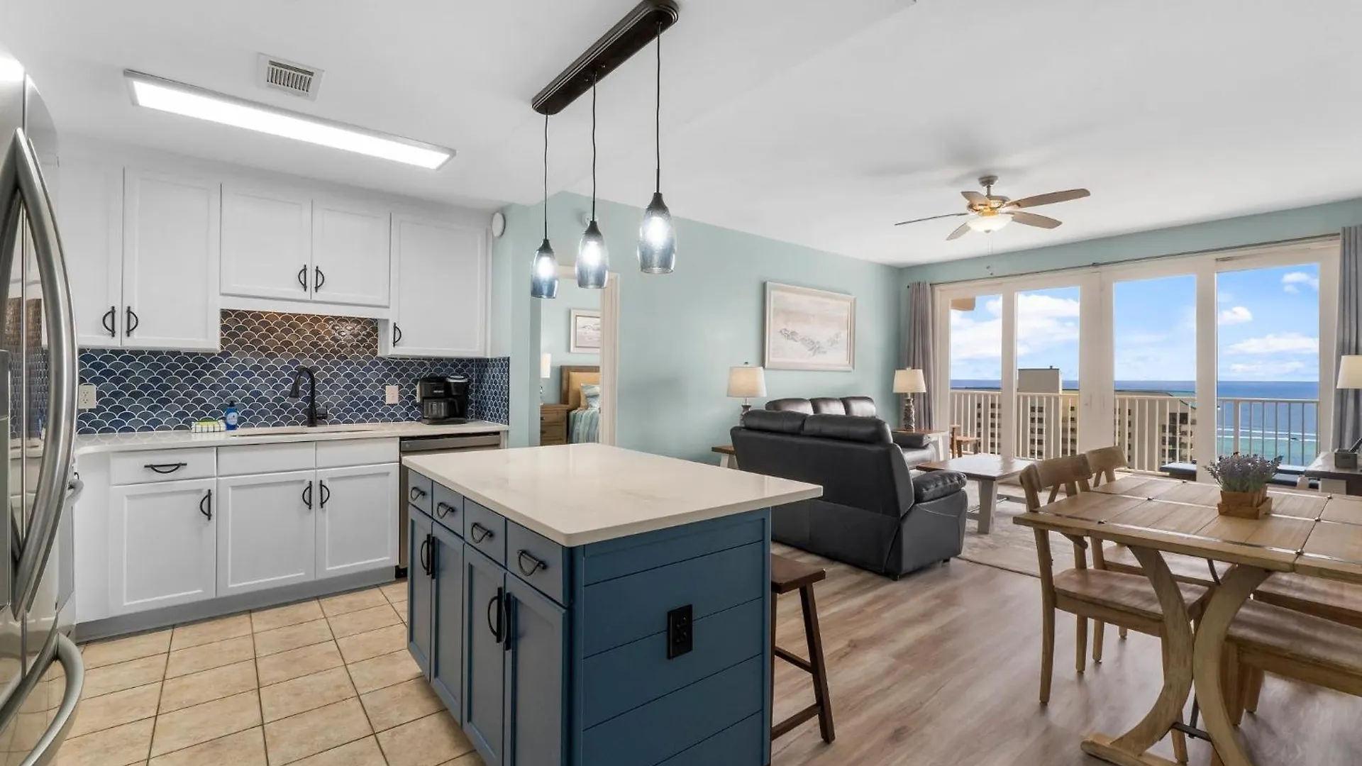Coast Is Clear At Laketown Wharf #1225 By Nautical Properties Panama City Beach Holiday home