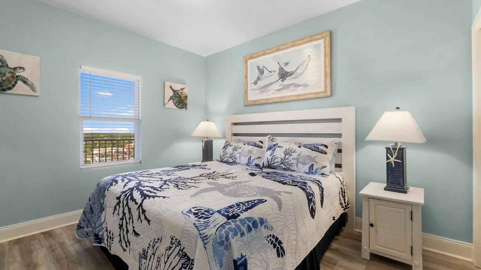 Holiday home Coast Is Clear At Laketown Wharf #1225 By Nautical Properties Panama City Beach United States