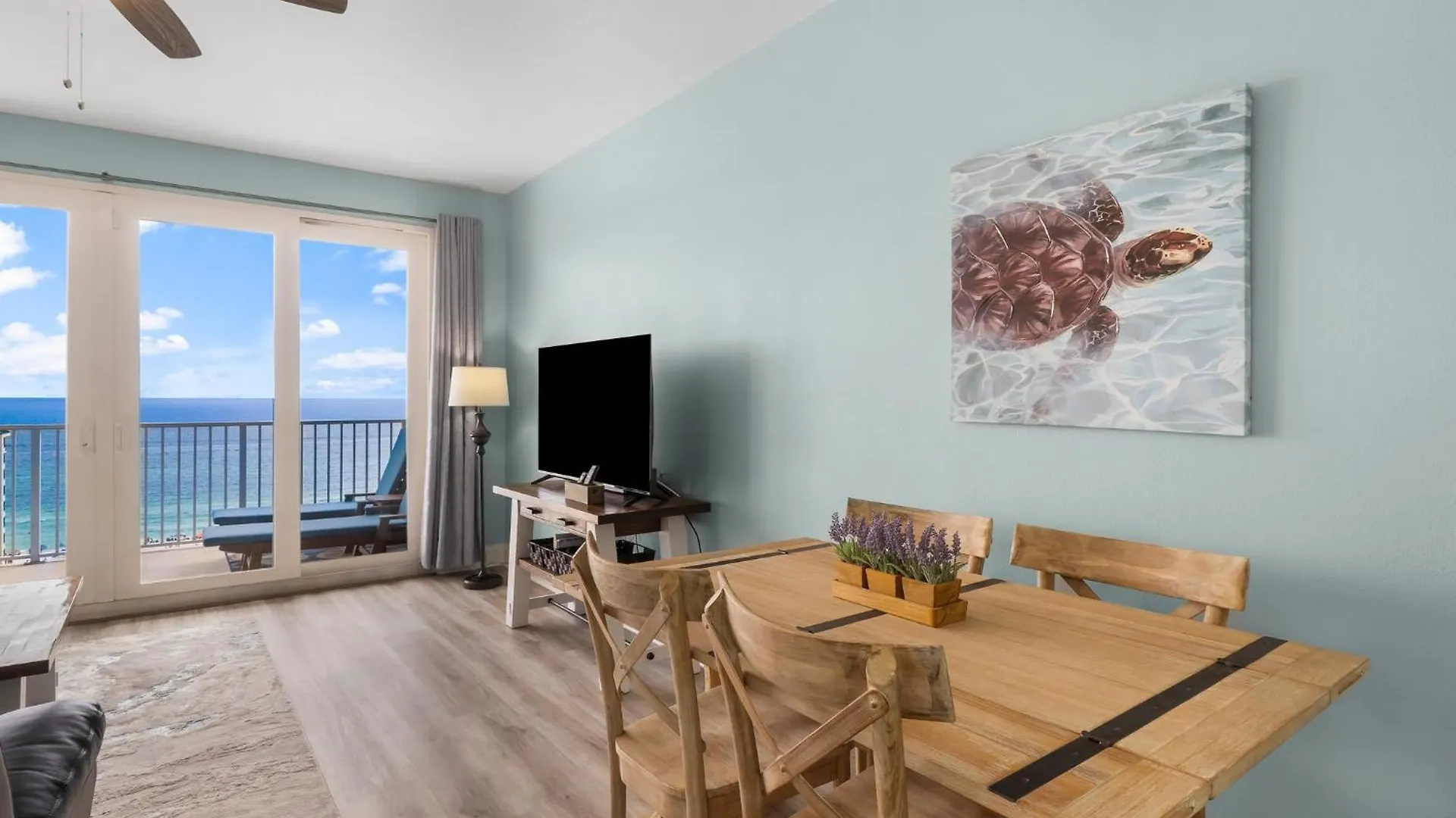 Holiday home Coast Is Clear At Laketown Wharf #1225 By Nautical Properties Panama City Beach