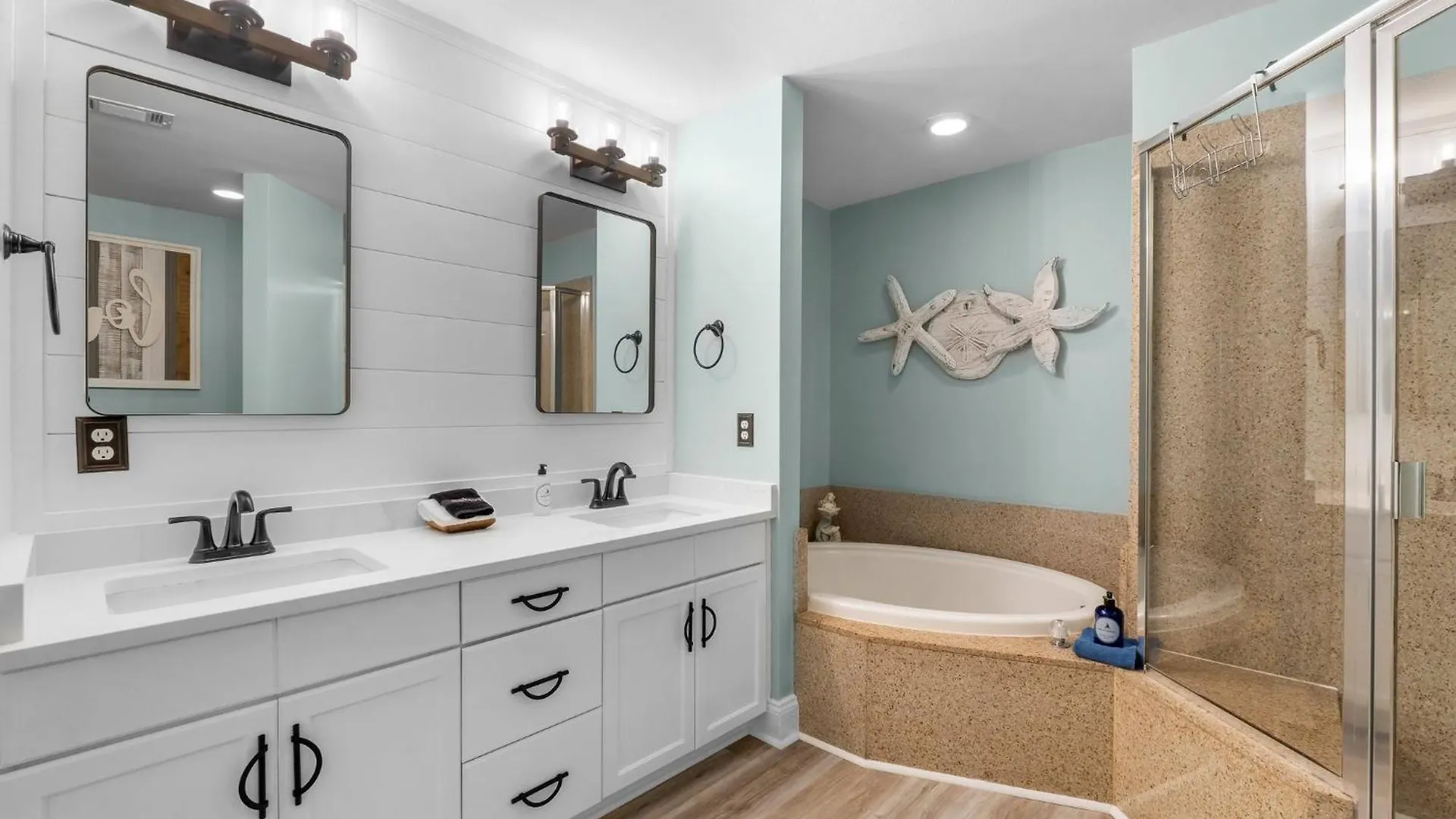 Coast Is Clear At Laketown Wharf #1225 By Nautical Properties Panama City Beach