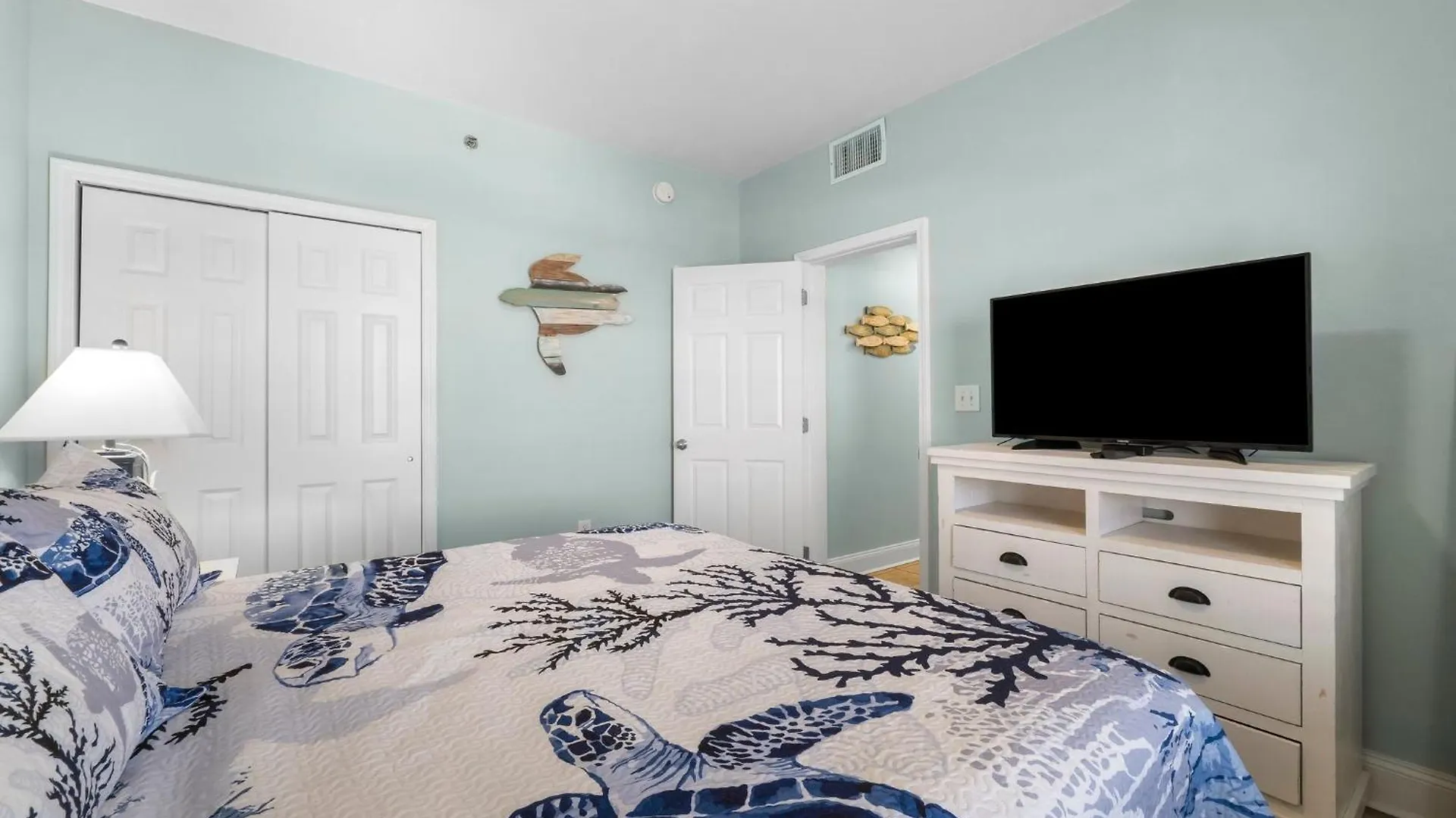 Coast Is Clear At Laketown Wharf #1225 By Nautical Properties Panama City Beach Holiday home